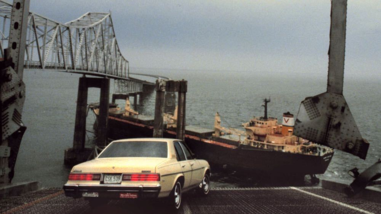 image : Popp’s Ferry Bridge: A vessel collision in Mississippi in 2009